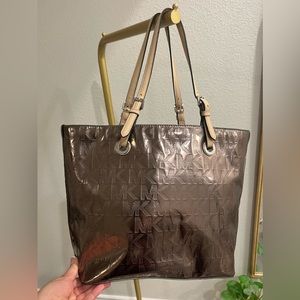 EUC Michael Kors tote!